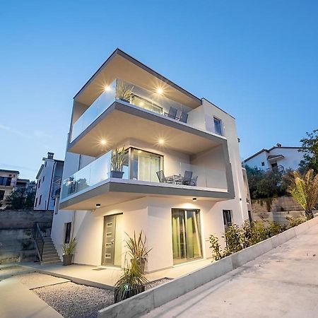 Villa Apartments Lela Rabac Exterior foto