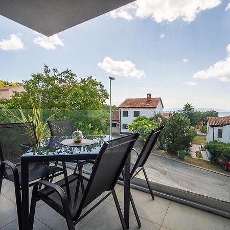 Villa Apartments Lela Rabac Exterior foto