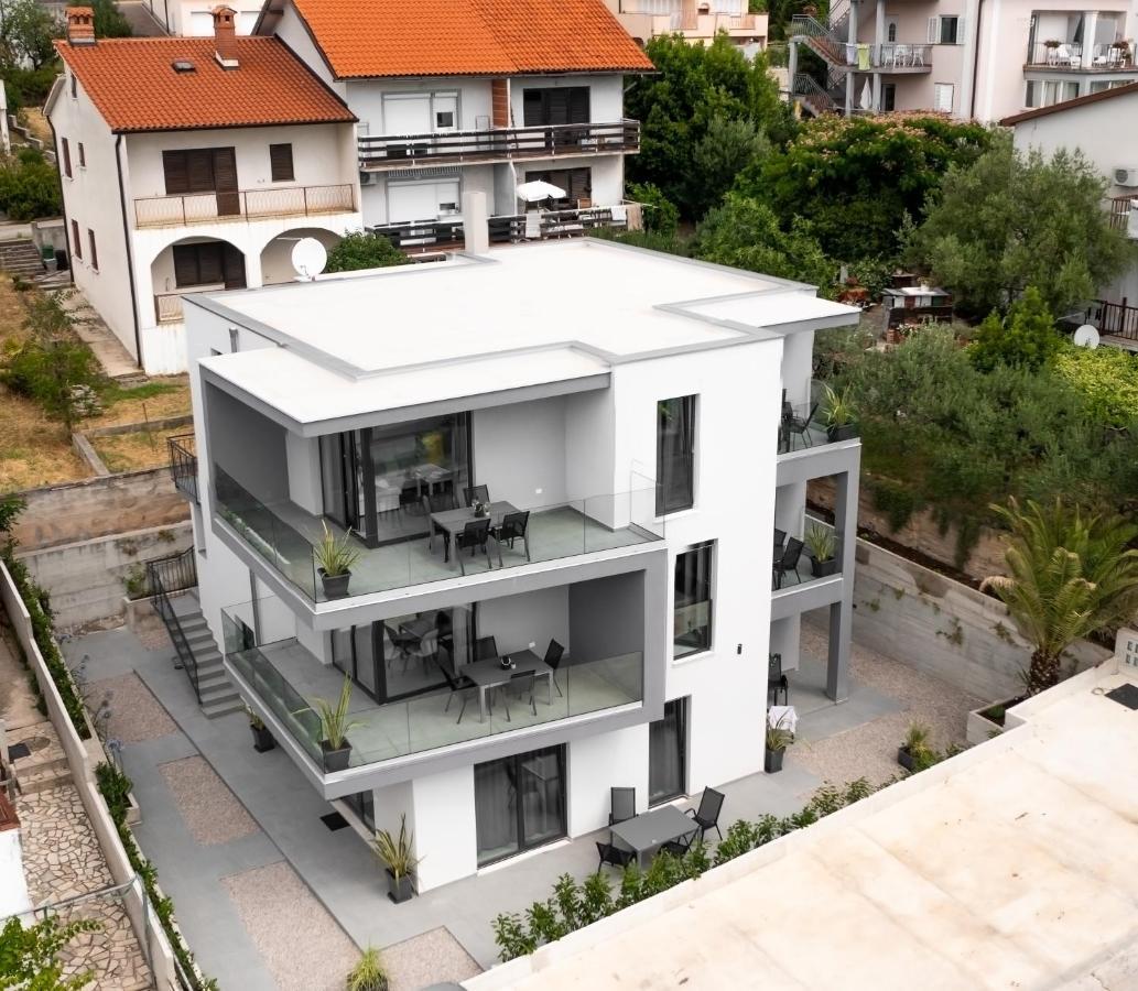 Villa Apartments Lela Rabac Exterior foto
