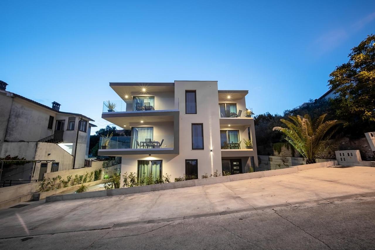 Villa Apartments Lela Rabac Exterior foto