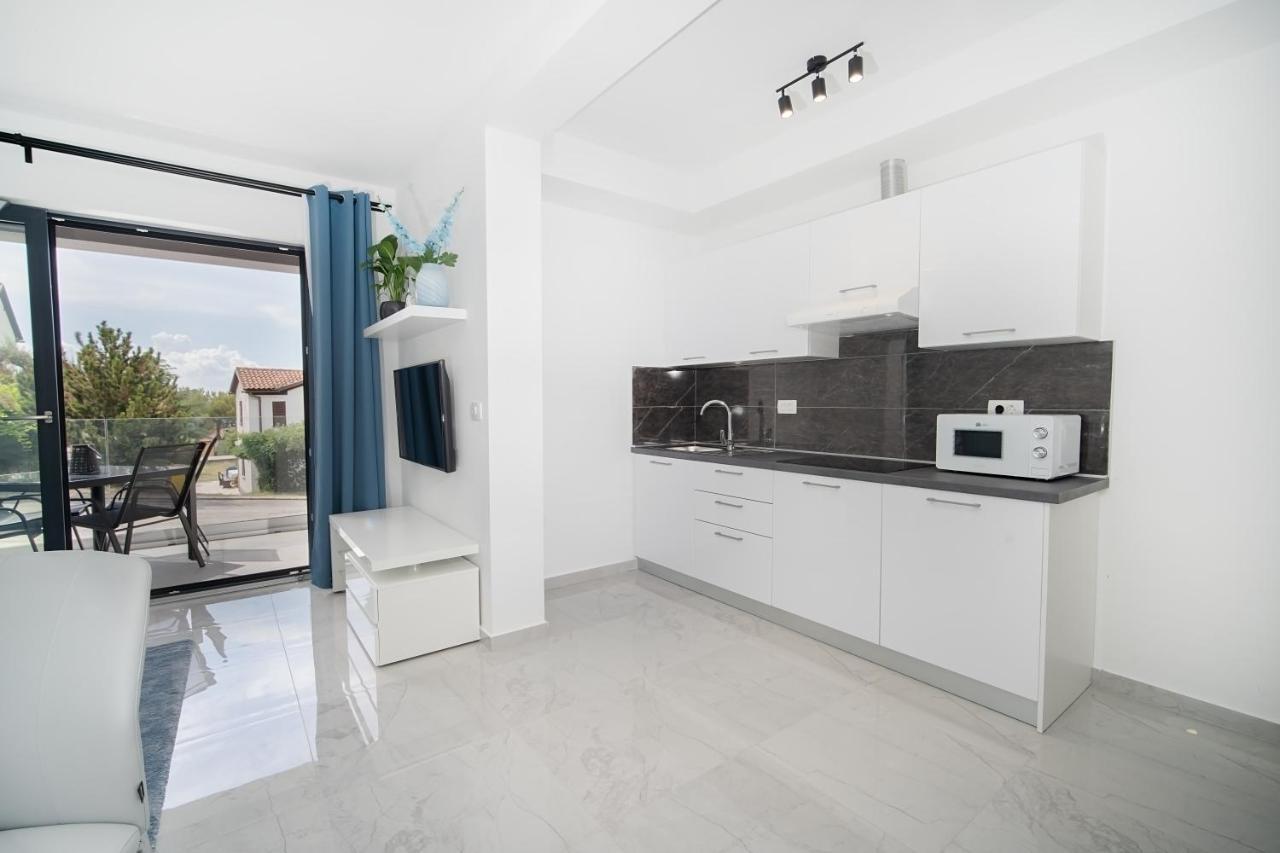 Villa Apartments Lela Rabac Exterior foto